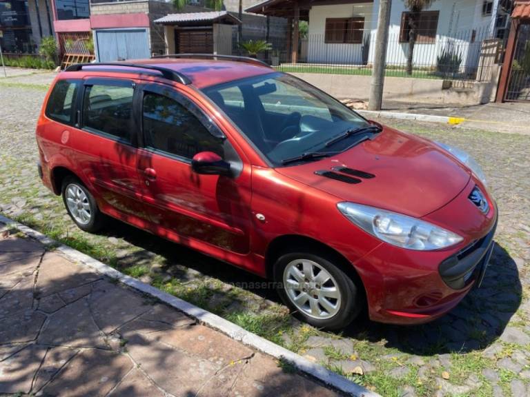 PEUGEOT - 207 - 2010/2011 - Vermelha - R$ 22.900,00
