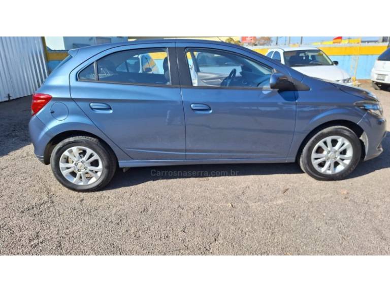 CHEVROLET - ONIX - 2013/2014 - Azul - R$ 45.900,00