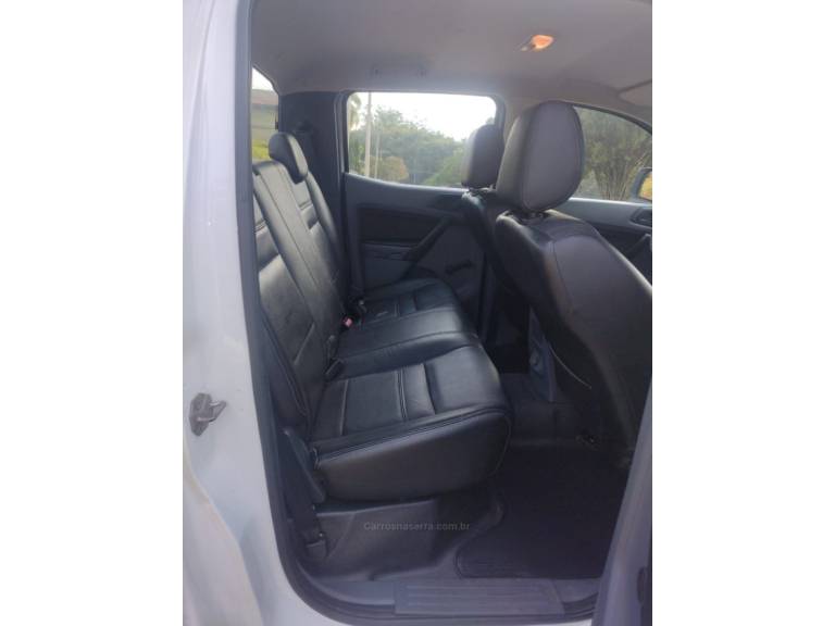 FORD - RANGER - 2014/2014 - Branca - R$ 79.900,00