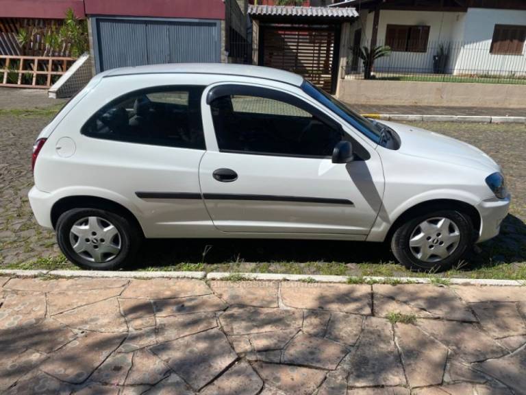 CHEVROLET - CELTA - 2009/2010 - Branca - R$ 23.900,00