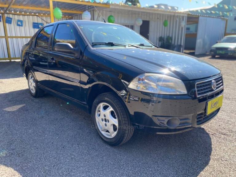 FIAT - SIENA - 2010/2011 - Preta - R$ 27.900,00