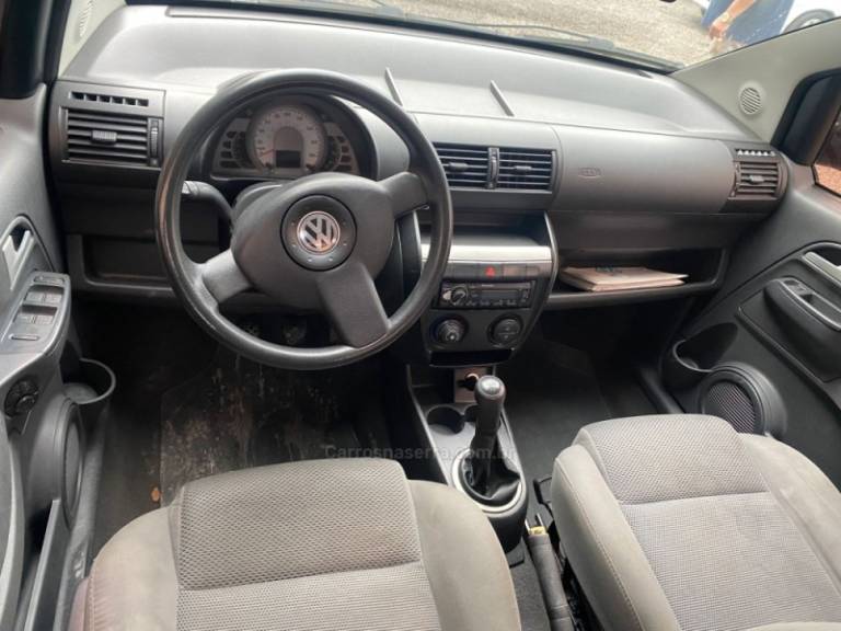 VOLKSWAGEN - FOX - 2009/2009 - Preta - R$ 29.900,00