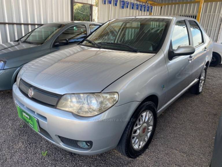FIAT - SIENA - 2007/2007 - Prata - R$ 25.900,00