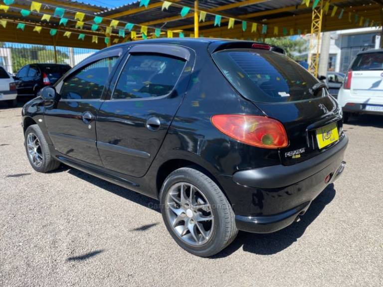 PEUGEOT - 206 - 2008/2008 - Preta - R$ 13.900,00