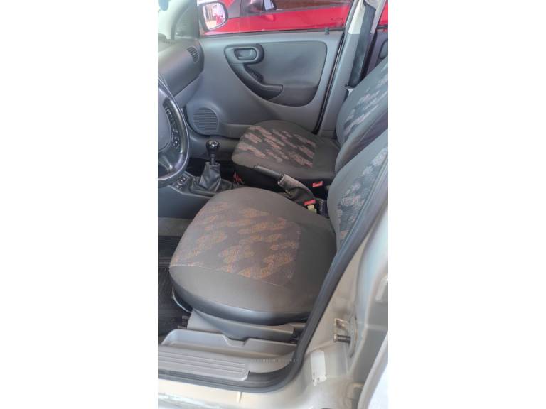 CHEVROLET - CORSA - 2004/2004 - Bege - Sob Consulta