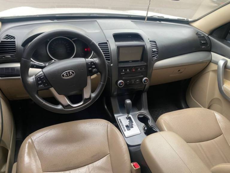 KIA MOTORS - SORENTO - 2012/2012 - Branca - R$ 59.900,00