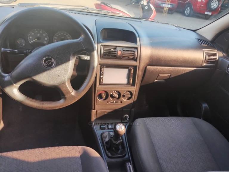 CHEVROLET - ASTRA - 2005/2005 - Bege - R$ 25.900,00
