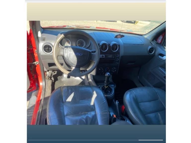 FORD - ECOSPORT - 2003/2004 - Vermelha - R$ 27.900,00