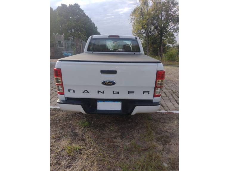 FORD - RANGER - 2014/2014 - Branca - R$ 79.900,00