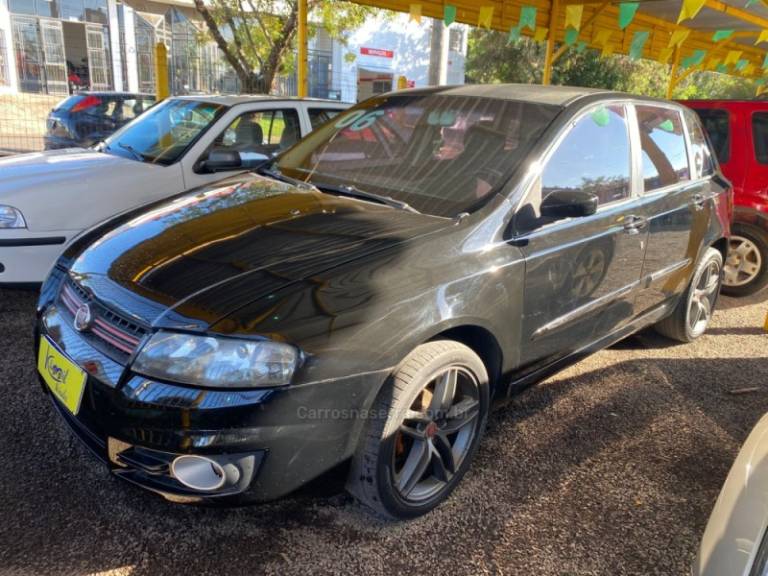FIAT - STILO - 2006/2006 - Preta - R$ 19.900,00