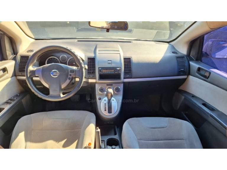 NISSAN - SENTRA - 2010/2011 - Prata - R$ 32.900,00