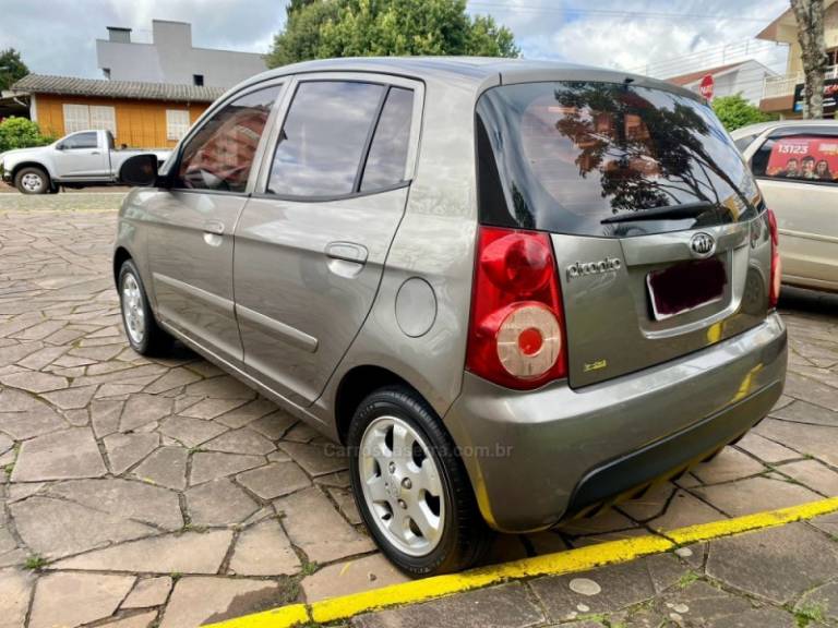 KIA MOTORS - PICANTO - 2010/2010 - Prata - R$ 26.900,00