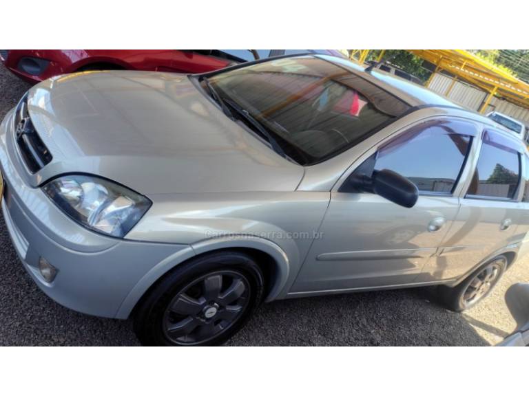 CHEVROLET - CORSA - 2004/2004 - Bege - Sob Consulta