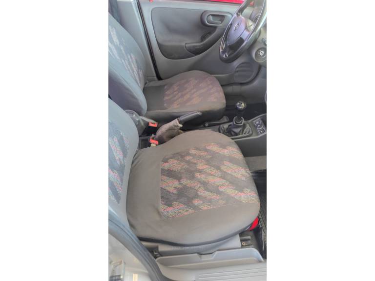 CHEVROLET - CORSA - 2004/2004 - Bege - Sob Consulta