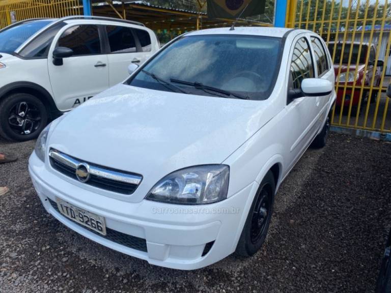 CHEVROLET - CORSA - 2013/2013 - Branca - R$ 29.900,00