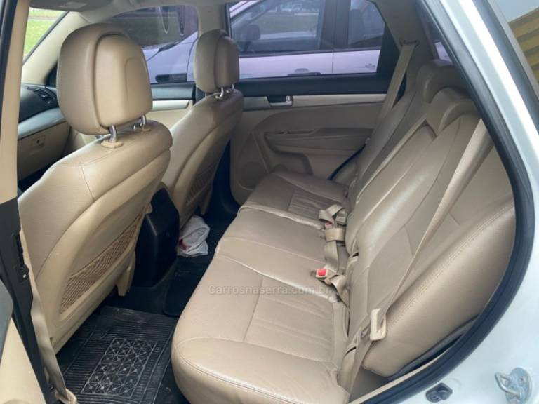 KIA MOTORS - SORENTO - 2012/2012 - Branca - R$ 59.900,00