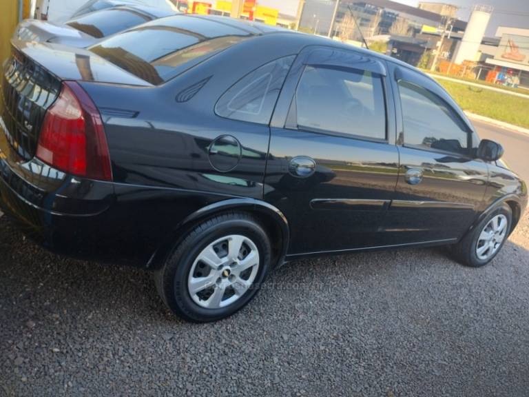 CHEVROLET - CORSA - 2011/2012 - Preta - R$ 33.900,00