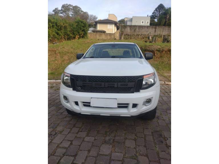 FORD - RANGER - 2014/2014 - Branca - R$ 79.900,00