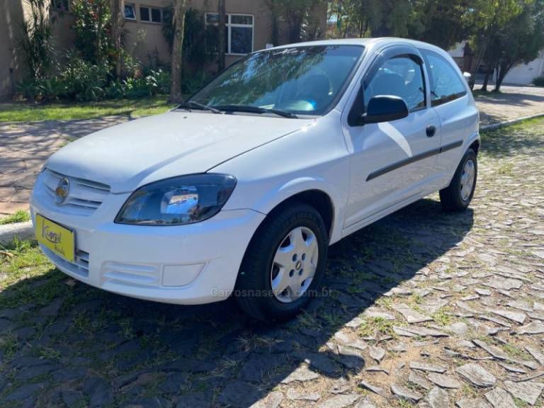 CHEVROLET - CELTA - 2009/2010 - Branca - R$ 23.900,00